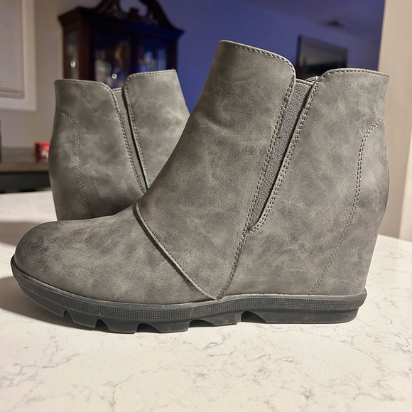 Athlefit Waterproof Gray Wedge Ankle Boots Size 9 - Picture 2 of 15